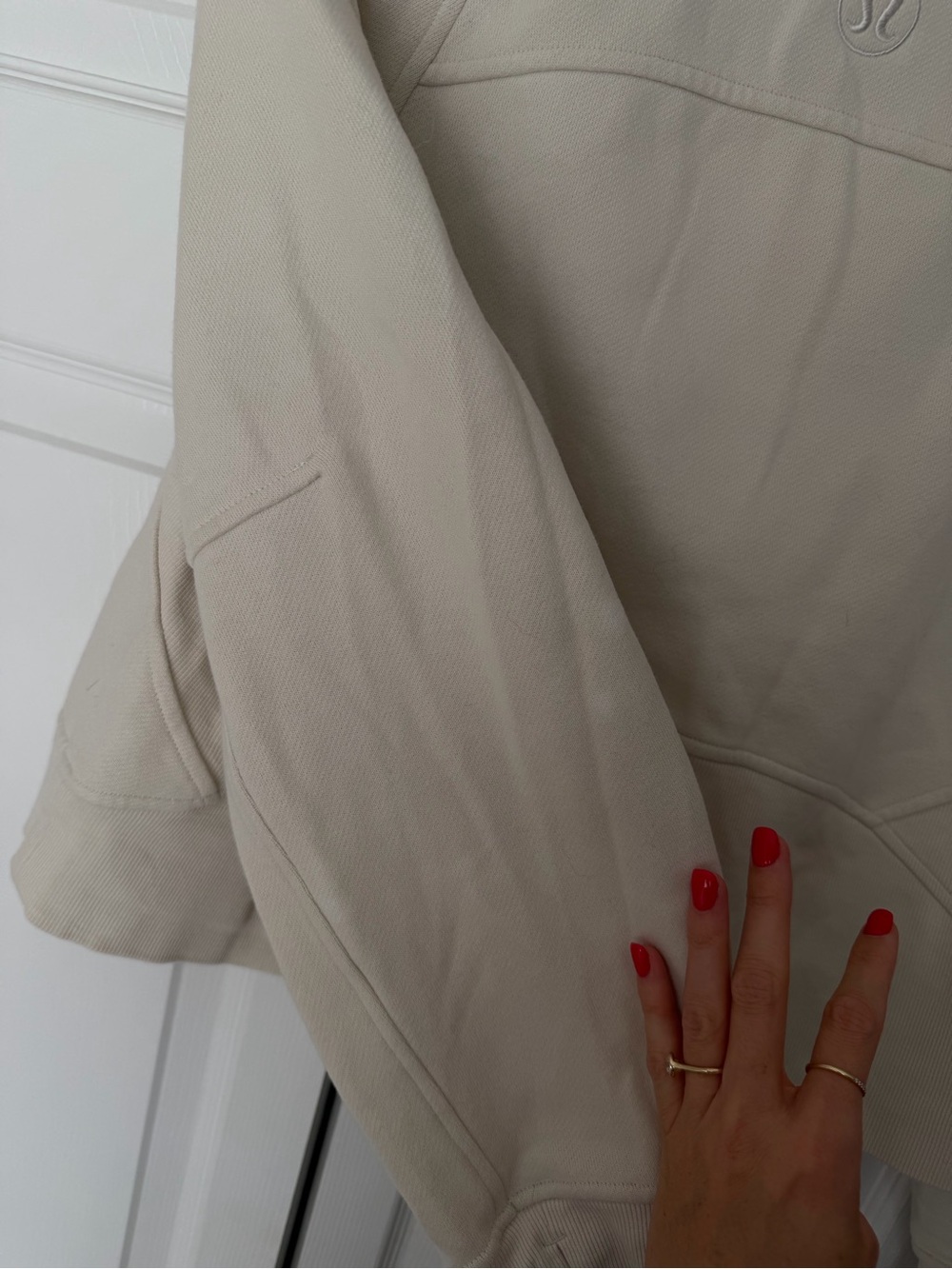 BLEACH RUINED- lululemon athletica Cream Logo Cropped Sweatshirt - Picture 5 of 5